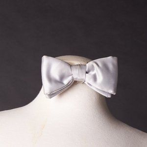 Vintage 1970s Gray Tuxedo Clip on Bow Tie